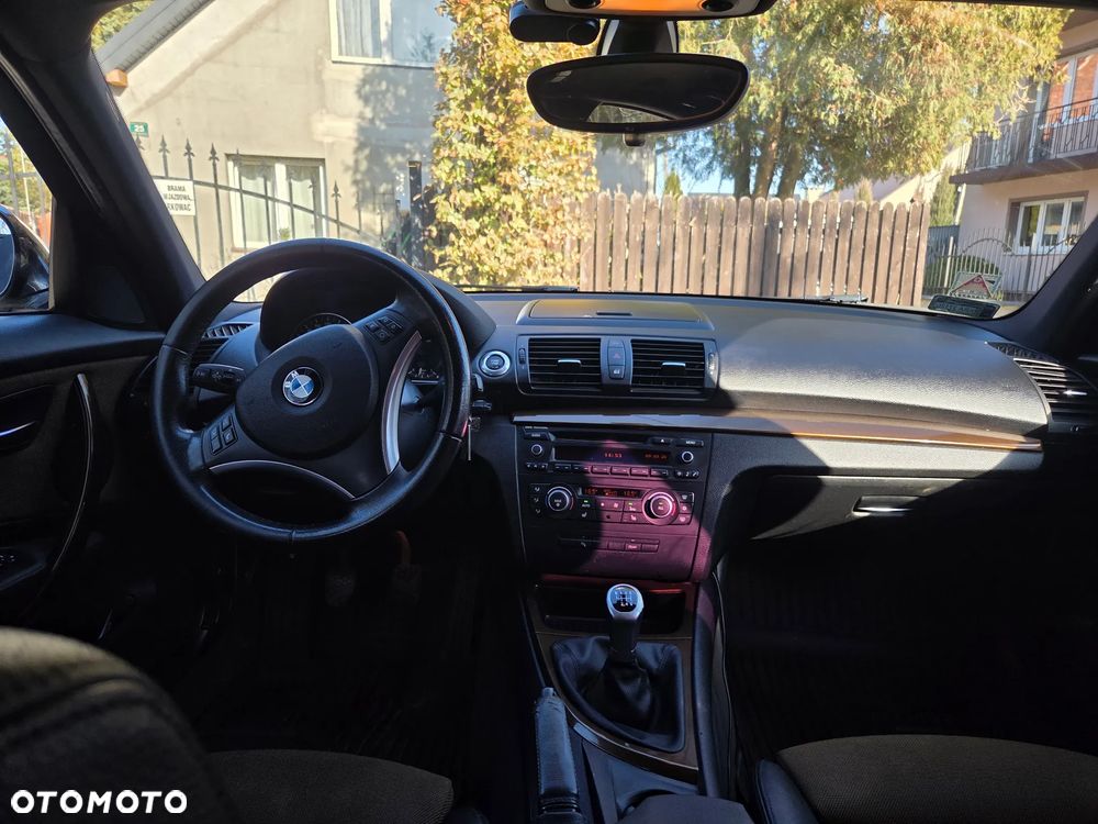 BMW Seria 1 118d DPF Edition Sport - 12