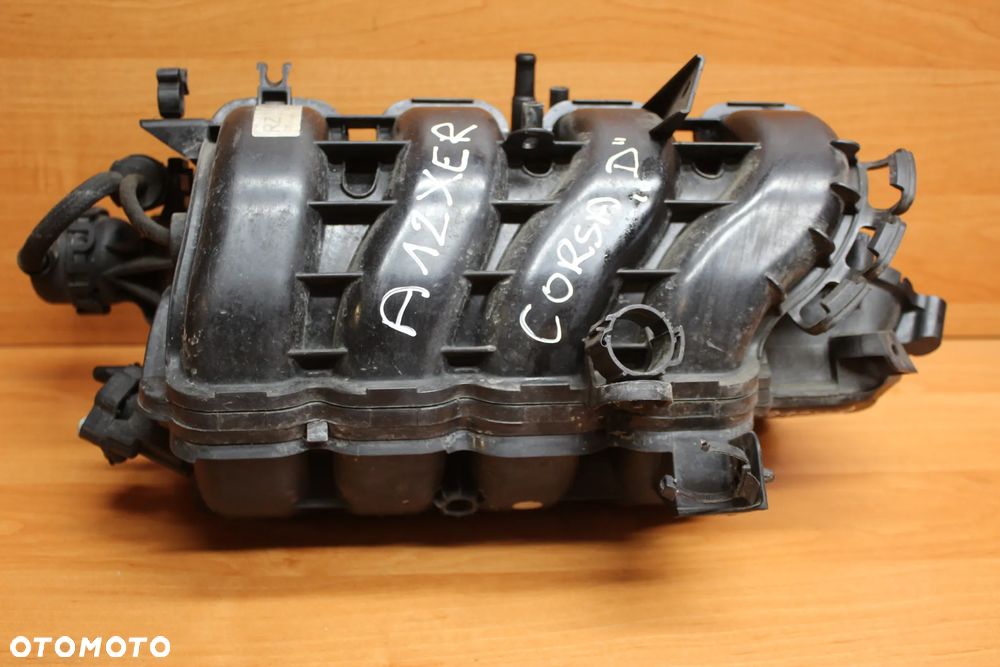 KOLEKTOR SSĄCY OPEL CORSA D 1.2 1.4 A12XER A14XER - 1