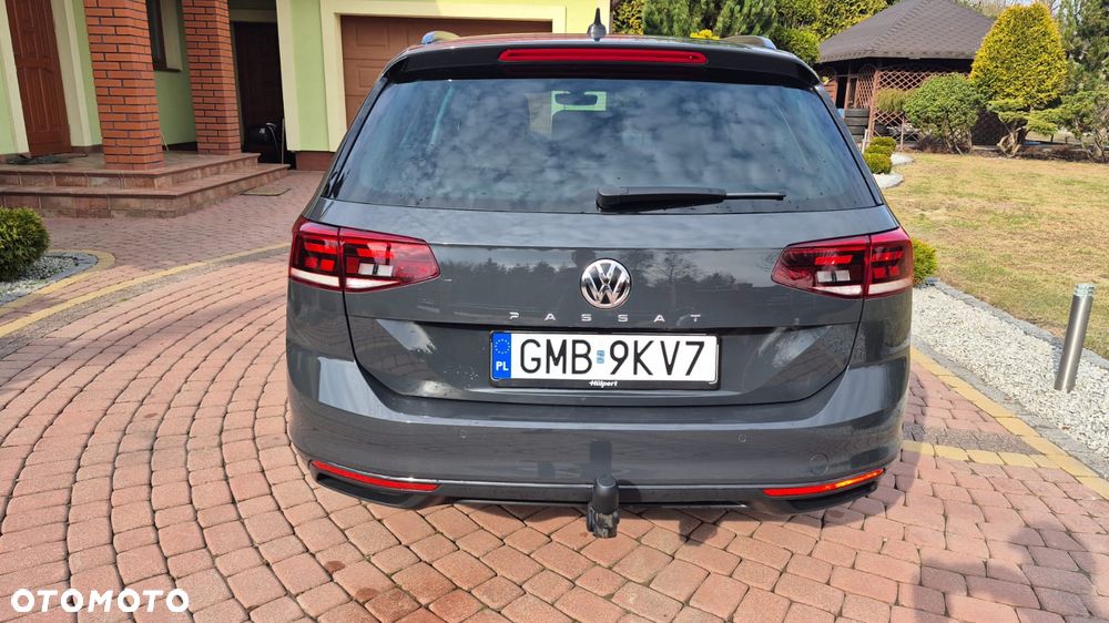 Volkswagen Passat - 36