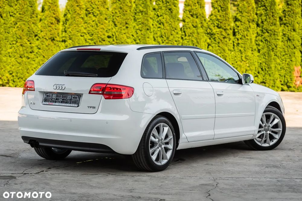 Audi A3 Sportback 1.4 TFSI S line Sportpaket - 13