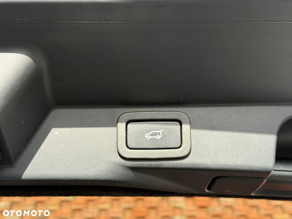 Land Rover Range Rover Sport - 21