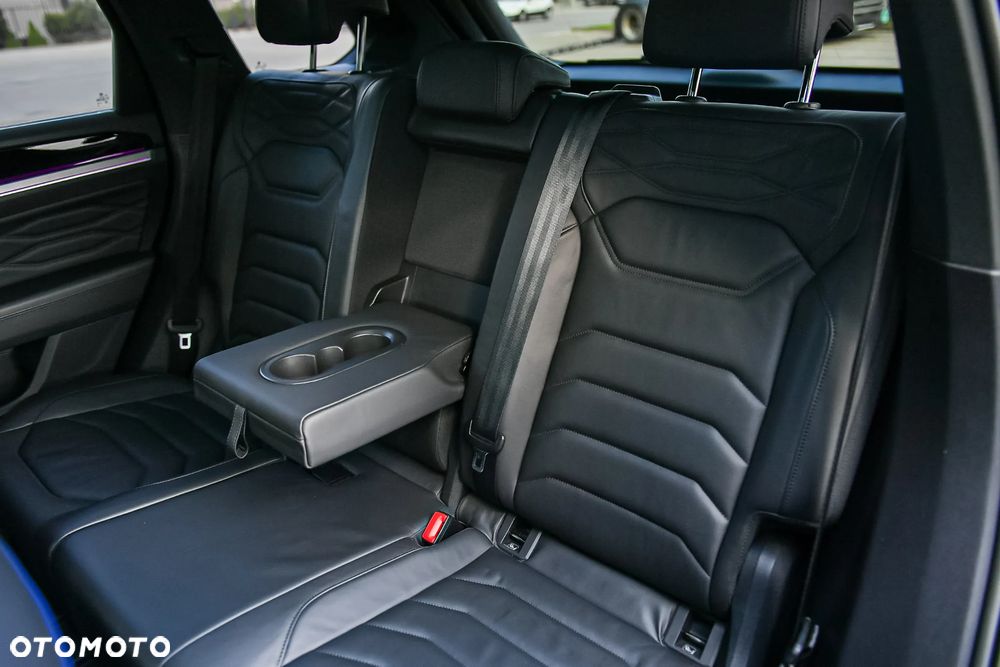 Volkswagen Touareg - 17