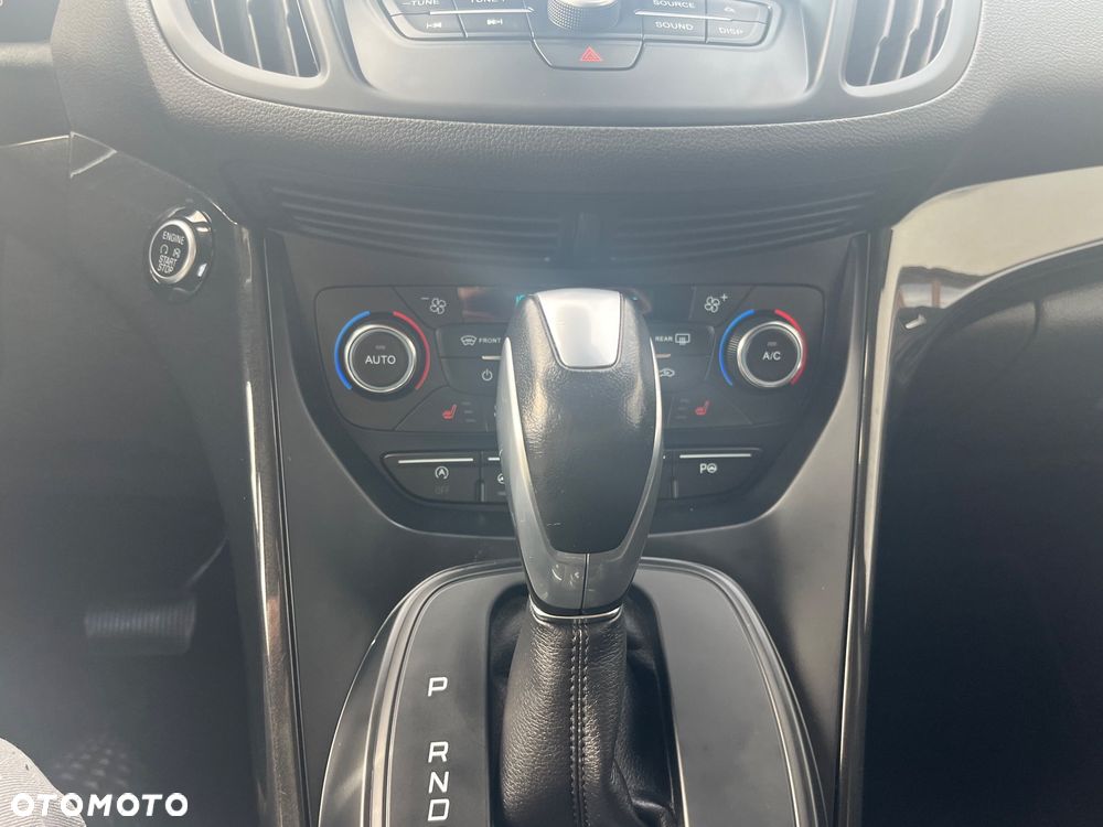 Ford Kuga - 24