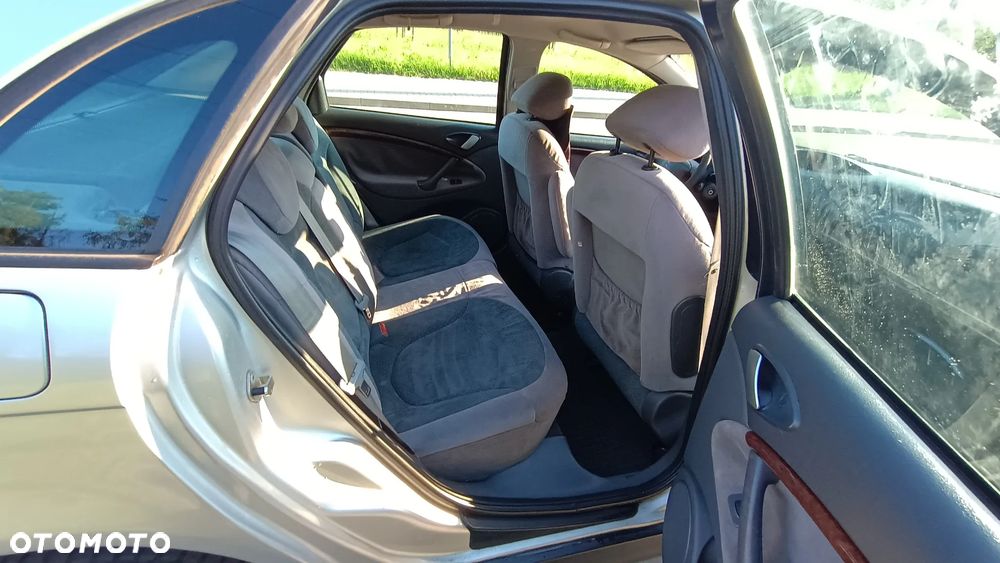 Citroën C5 3.0 V6 Exclusive - 8