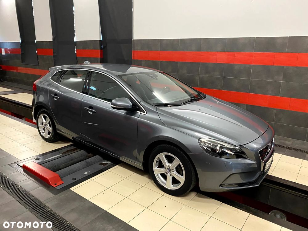 Volvo V40 D2 Summum - 5