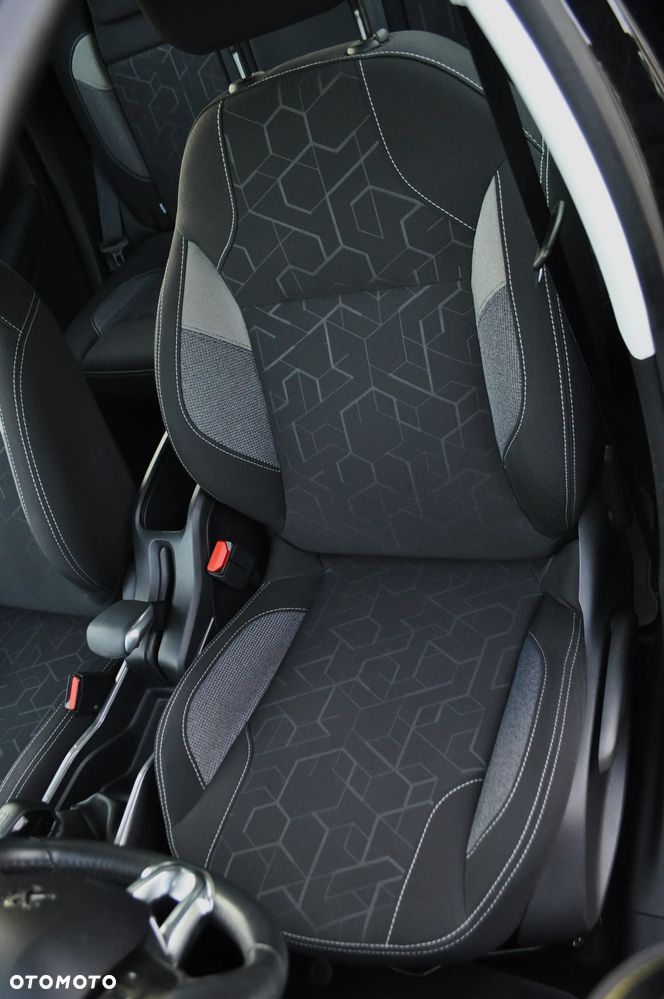 Peugeot 2008 1.2 Pure Tech Style S&S - 27