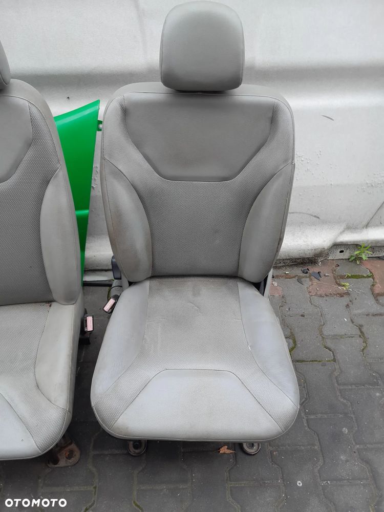 Fotele przednie komplet Renault Trafic II - 2