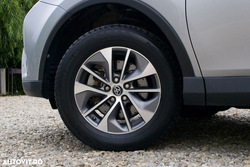 Toyota RAV4 2.5 VVT-i 4x4 Luxury - 9