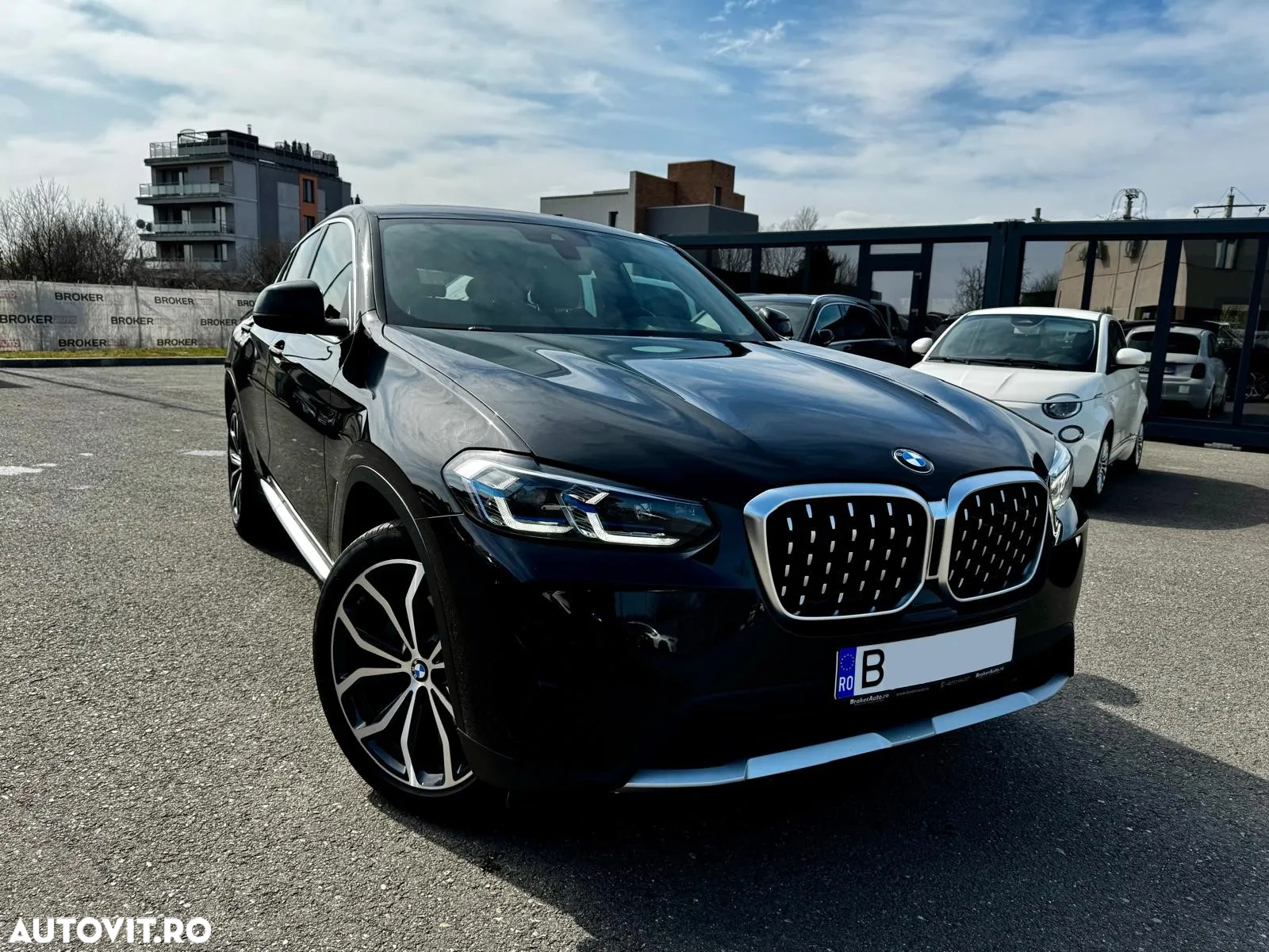 BMW X4 xDrive20i AT xLine - 30