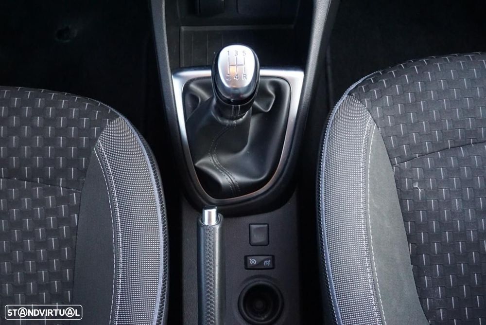 Renault Captur 1.5 dCi Red Edition — fotografia 41