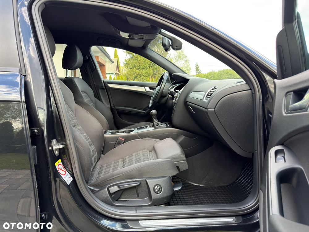 Audi A4 Avant 1.8 TFSI Ambiente - 35
