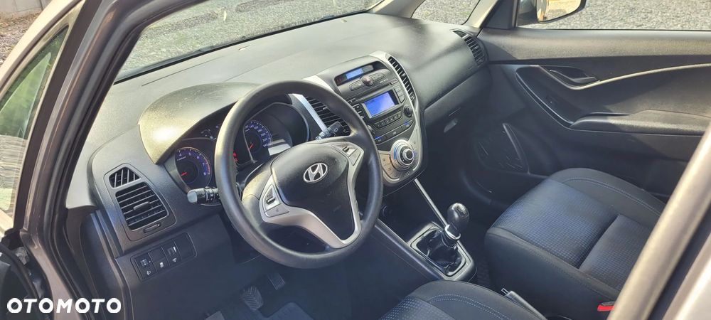 Hyundai ix20 1.4 Comfort blue - 12