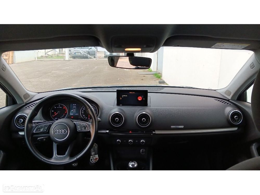 Audi A3 Limousine 30 TDI - 8