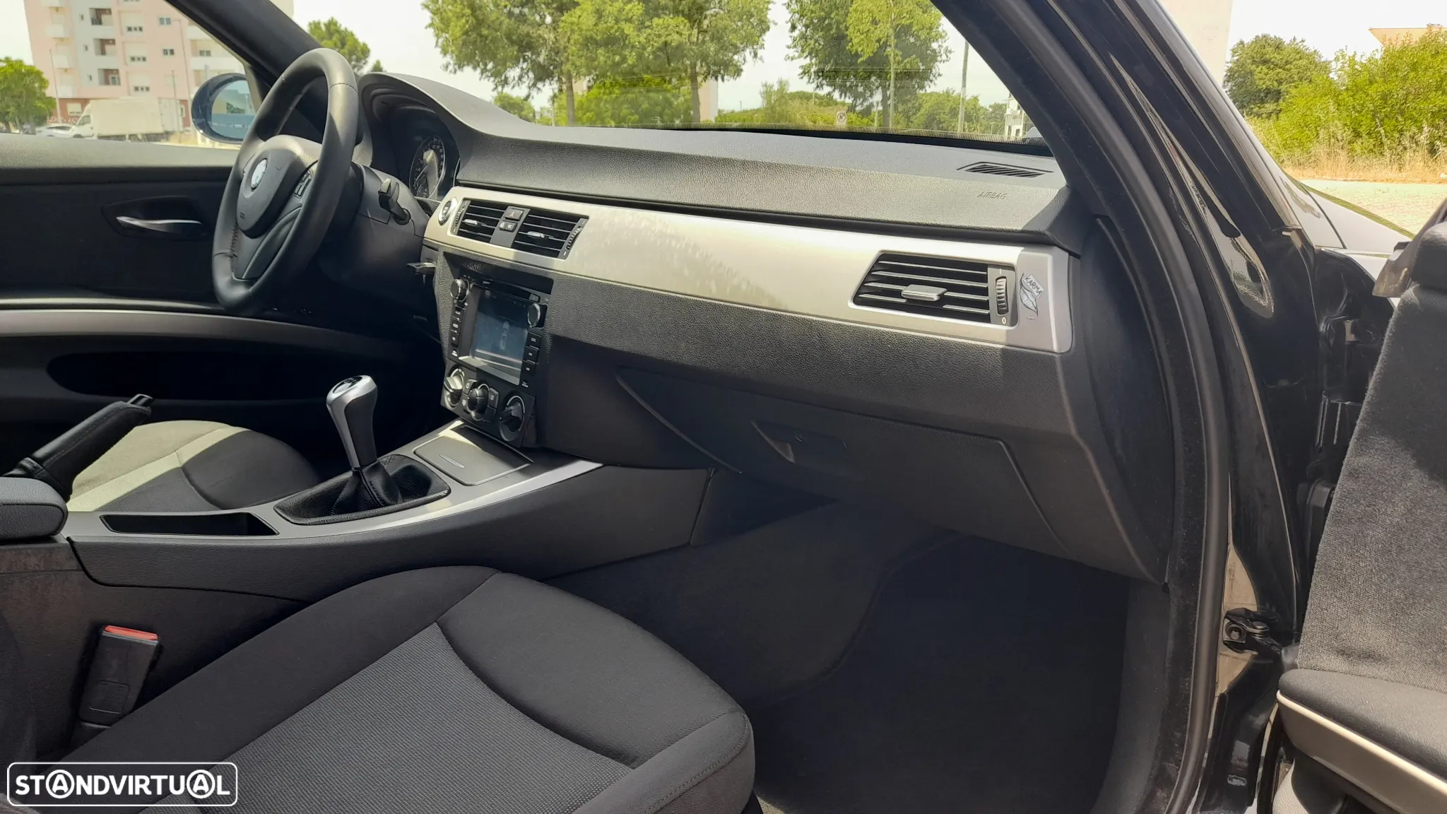 BMW 320 d Sport - 16
