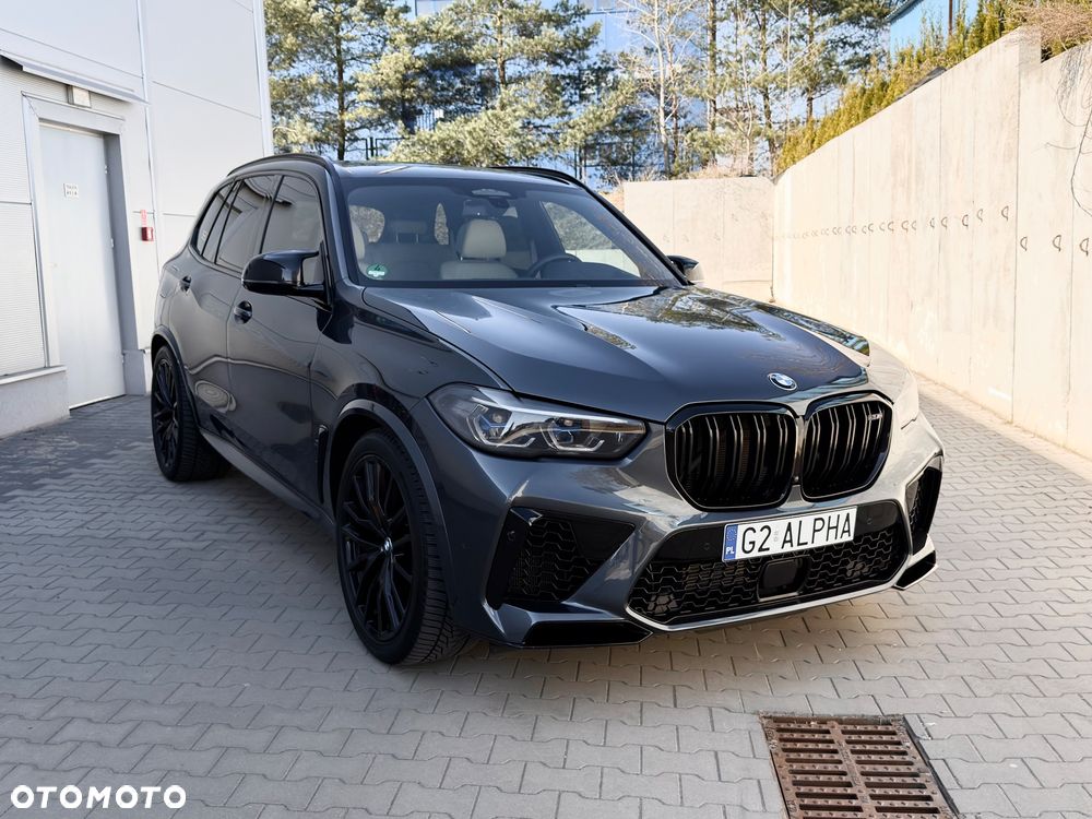 BMW X5 M M50i - 15