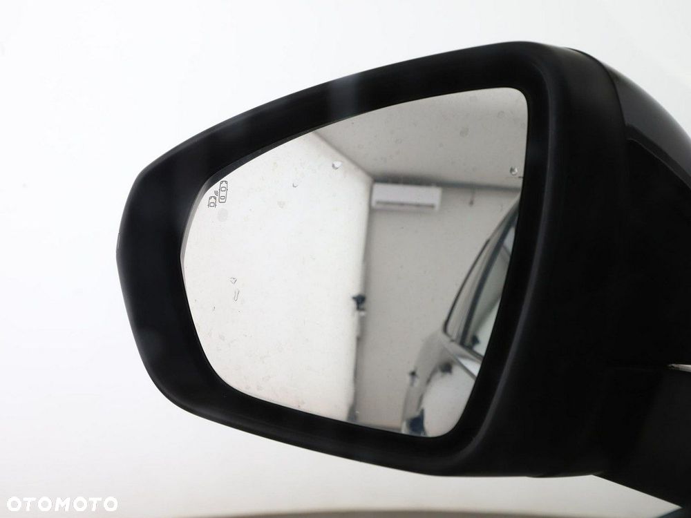 Peugeot 3008 1.5 BlueHDi GT S&S - 38