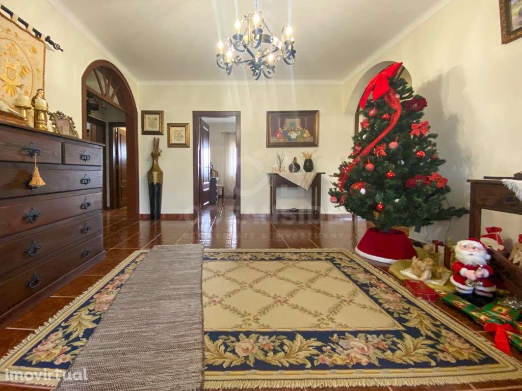 Moradia Independente Em Escalos De Baixo - Grande imagem: 5/60