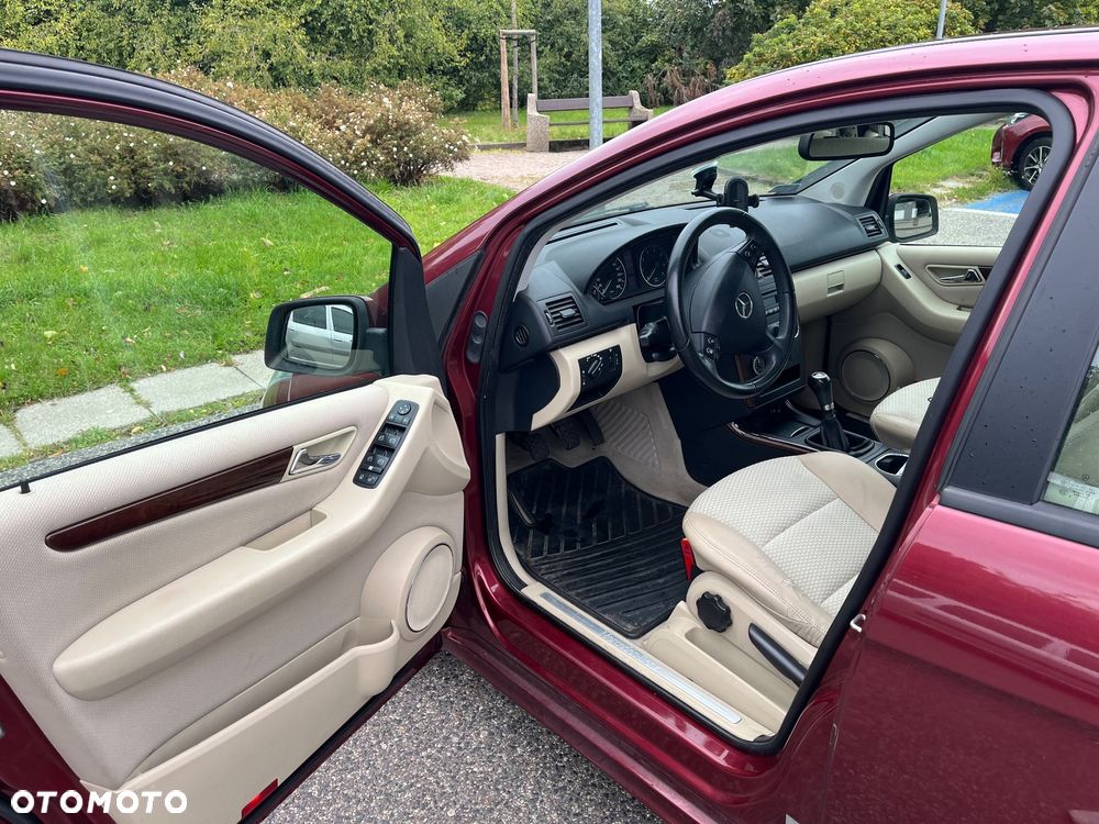 Mercedes-Benz Klasa A 150 BlueEfficiency - 19