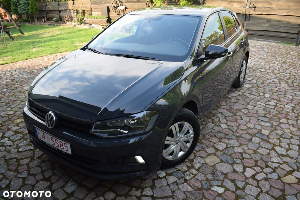 Volkswagen Polo - 2