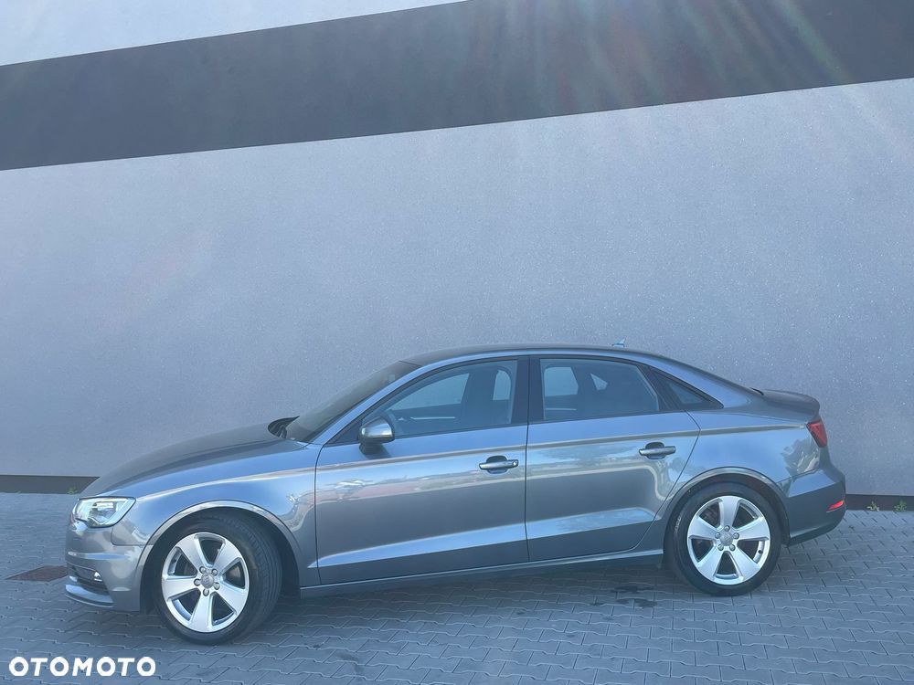 Audi A3 Limousine 1.6 TDI design - 5