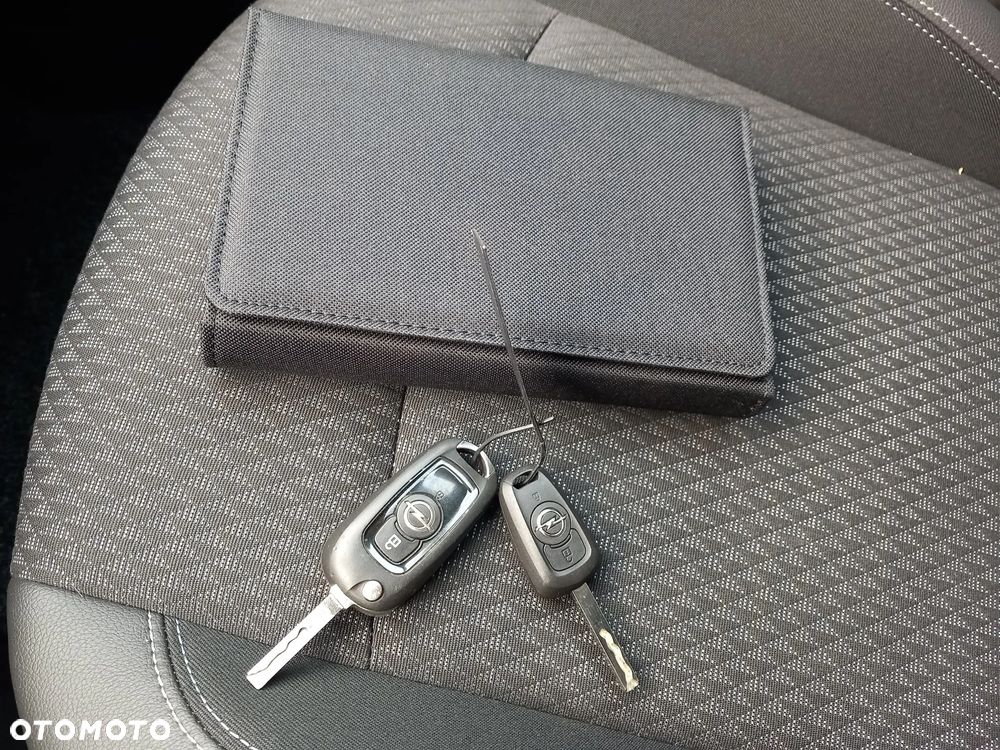 Opel Astra 1.6 D (CDTI) Start/Stop Innovation - 32