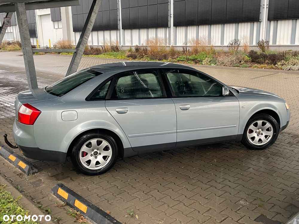 Audi A4 Limousine - 6