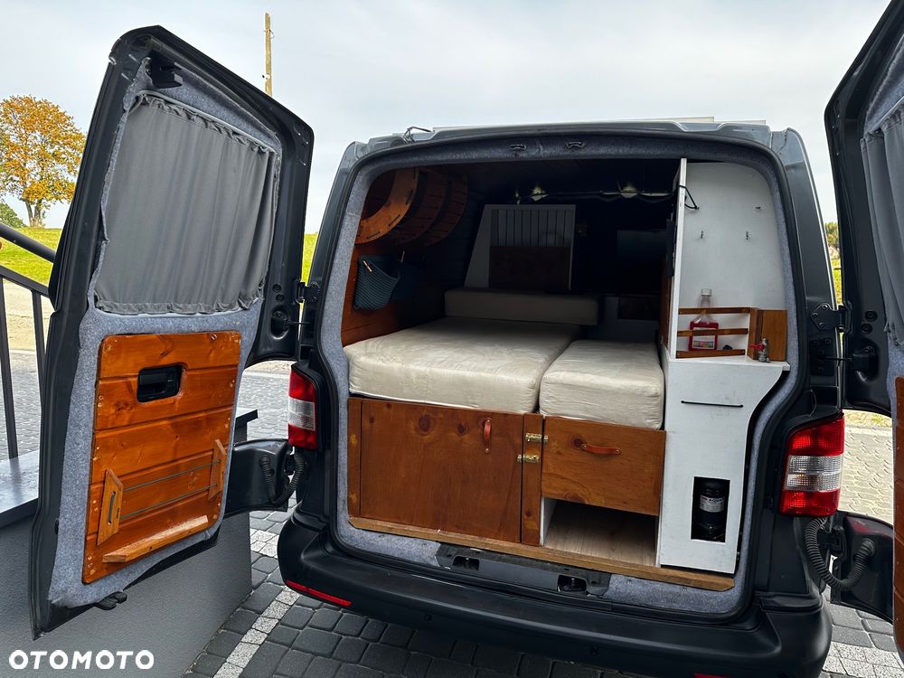 Volkswagen Transporter - 4