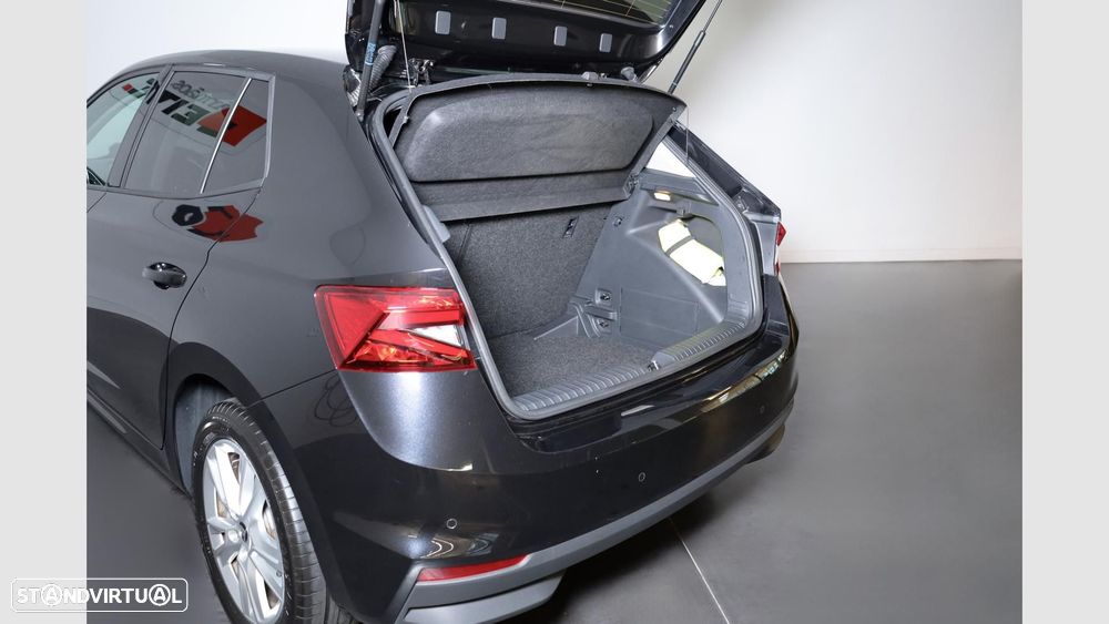 Skoda Fabia 1.0 TSI DSG — fotografia 14