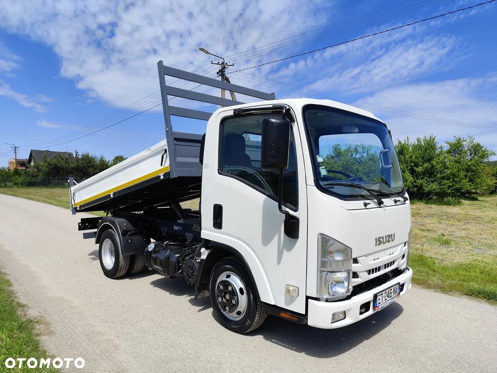 Isuzu N 35 - 1