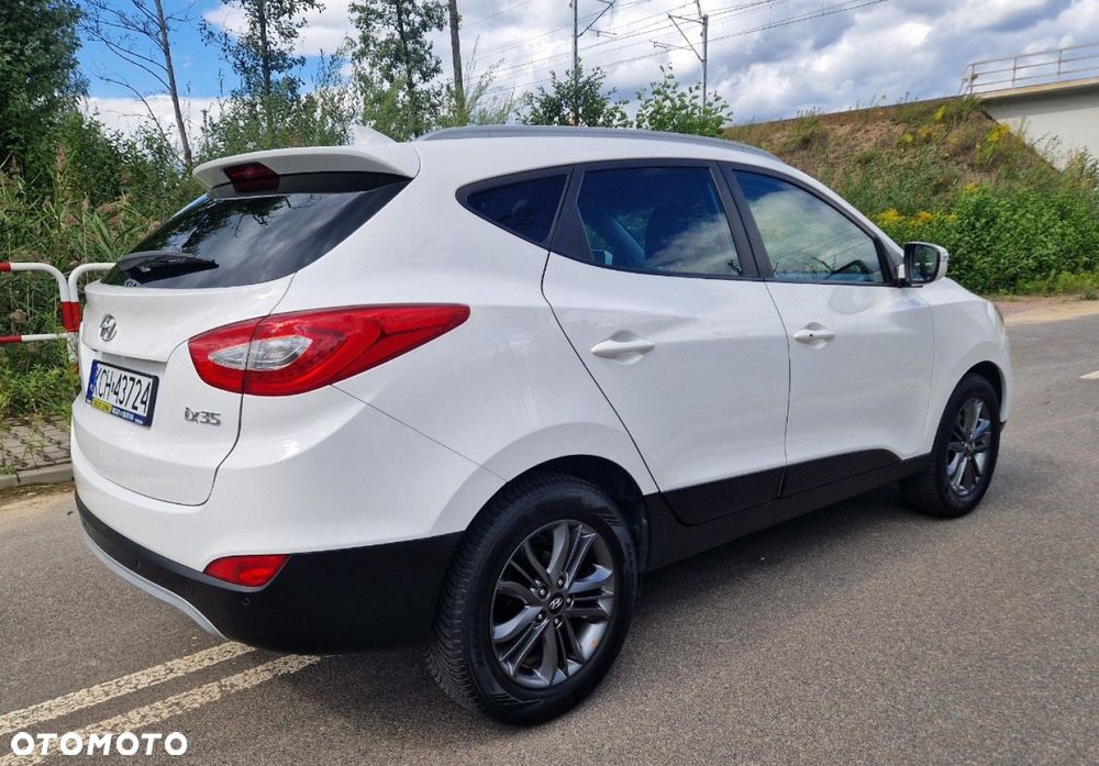 Hyundai ix35 1.6 2WD Fifa World Cup Edition - 9