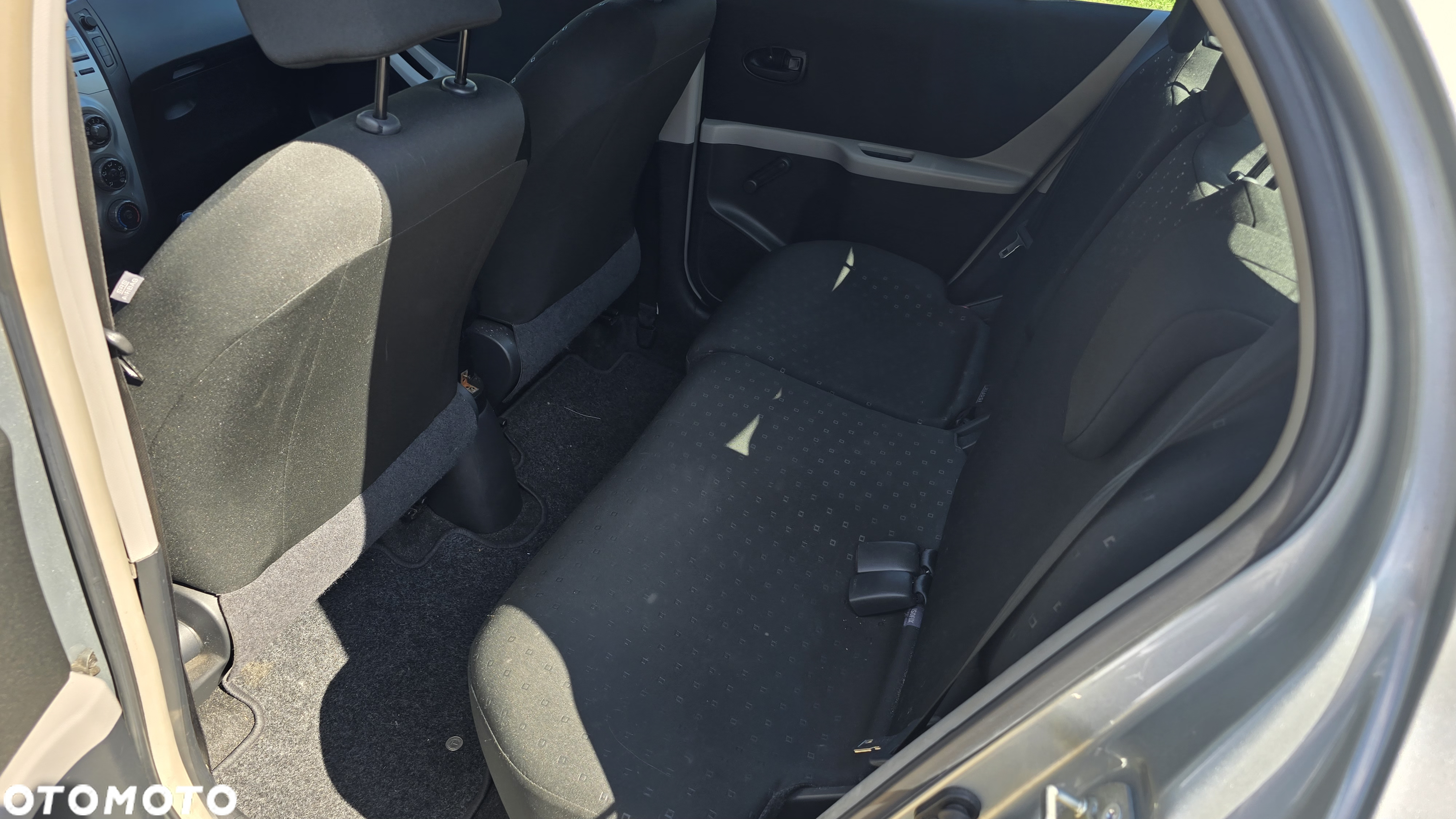 Toyota Yaris 1.3 Luna A/C - 6