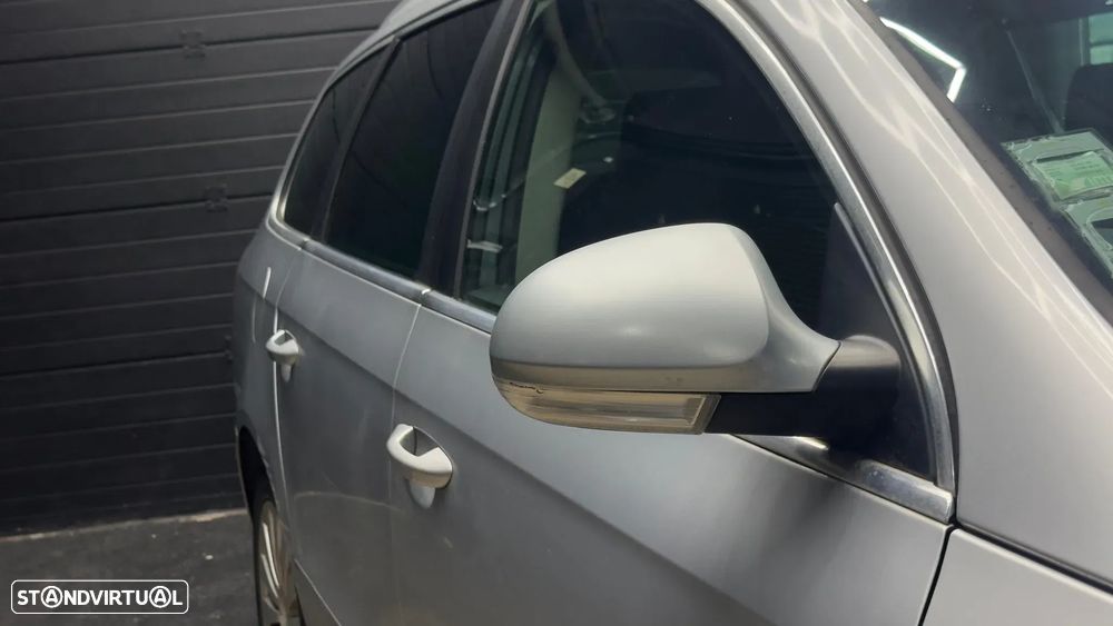 VW Passat Variant 2.0 TDI Highline - 16