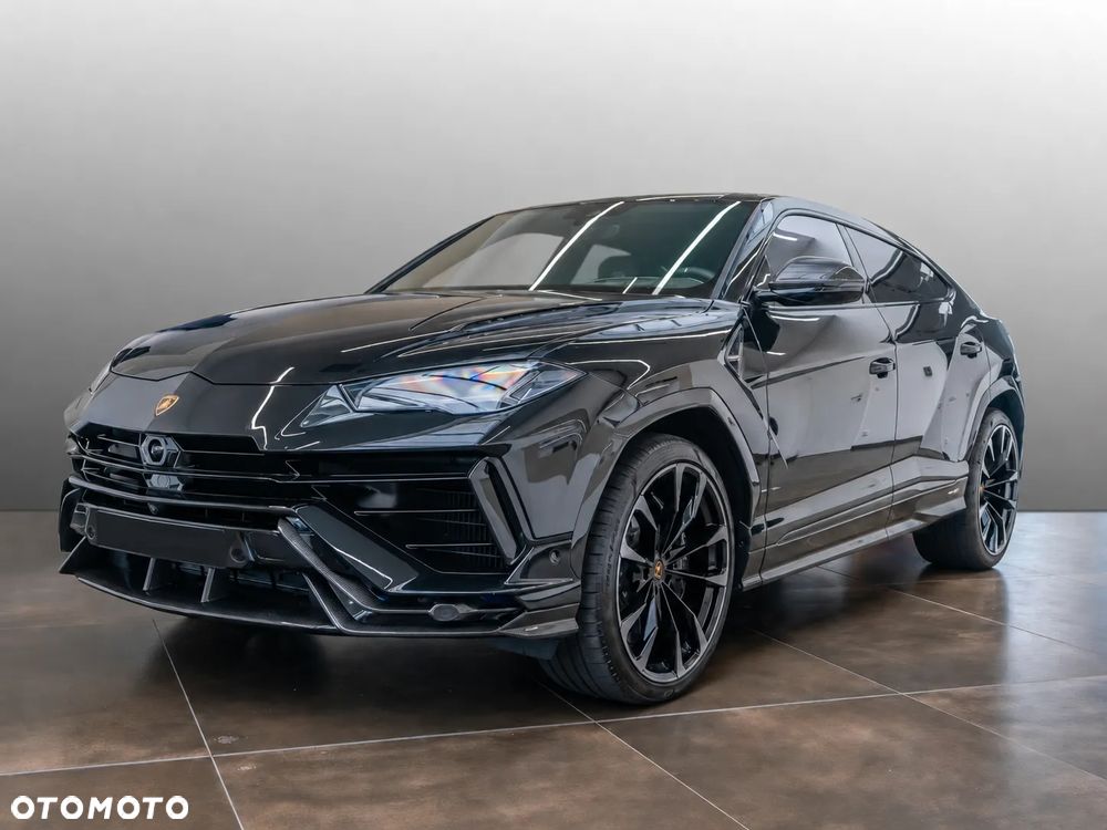 Lamborghini Urus - 1