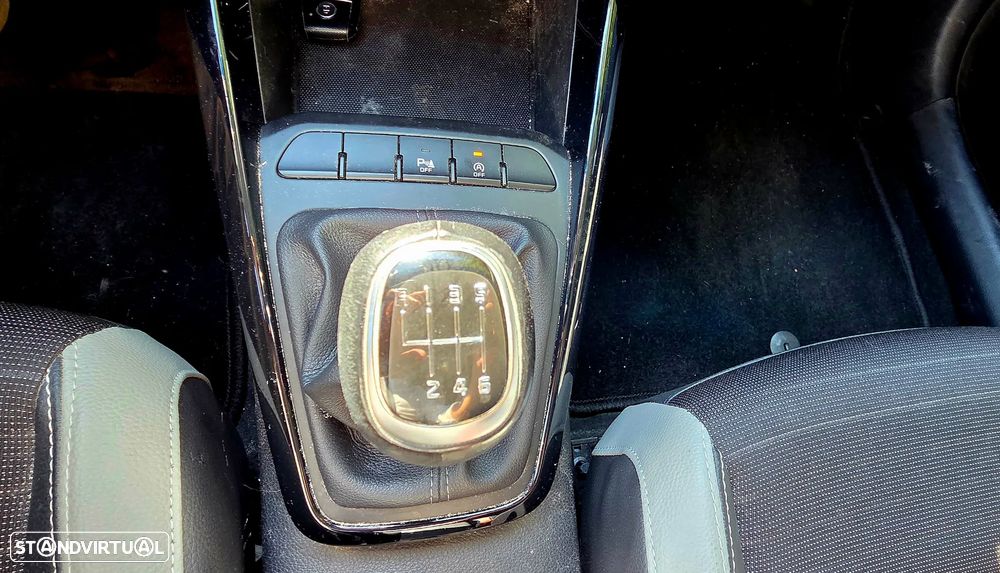 Kia Stonic 1.0 T-GDI Tech - 18