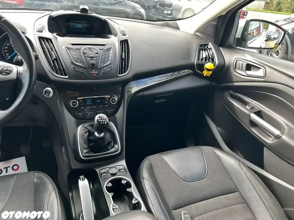 Ford Kuga 2.0 TDCi 2x4 Titanium - 21