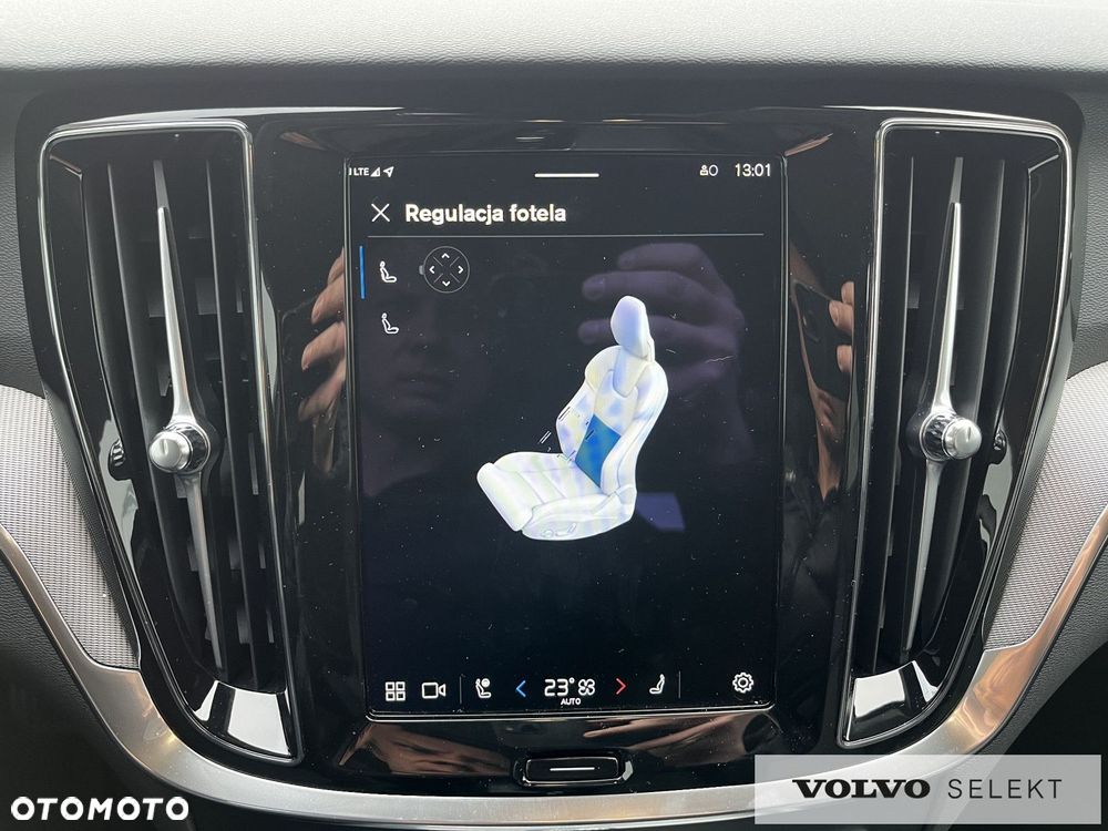 Volvo V60 Cross Country - 23