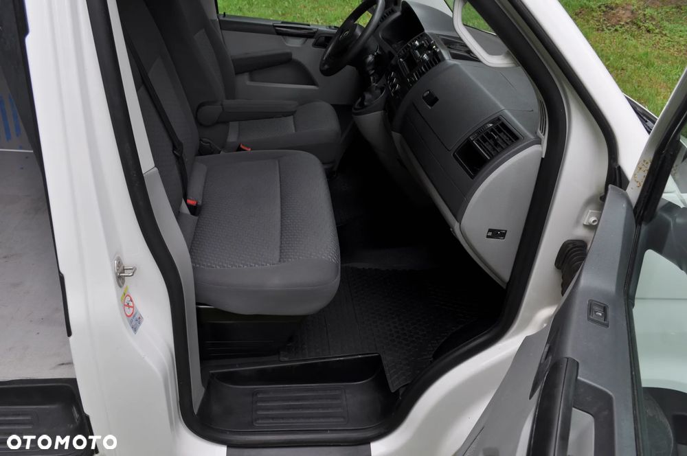 Volkswagen T5 - 7