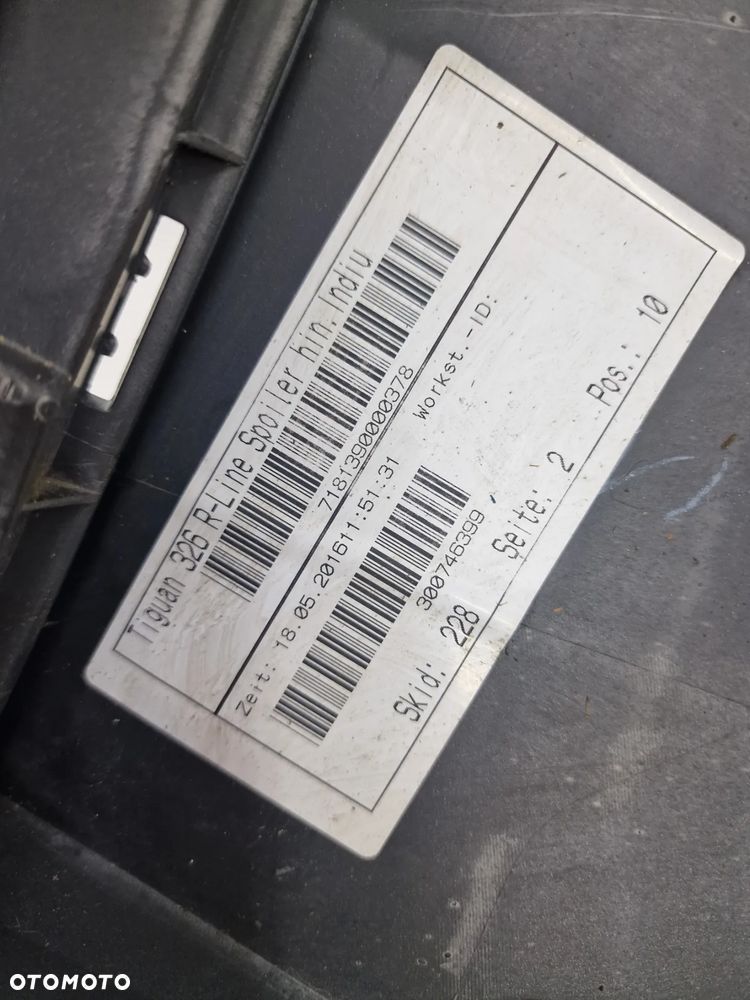 VW TIGUAN II 5NA 15- R-LINE ZDERZAK TYLNY TYLNI TYŁ + DYFUZOR POD HAK + ŚRODKOWY CHROM , NR 5NA807521C + 5NA807568G , NR AUKCJI DT872 - 23