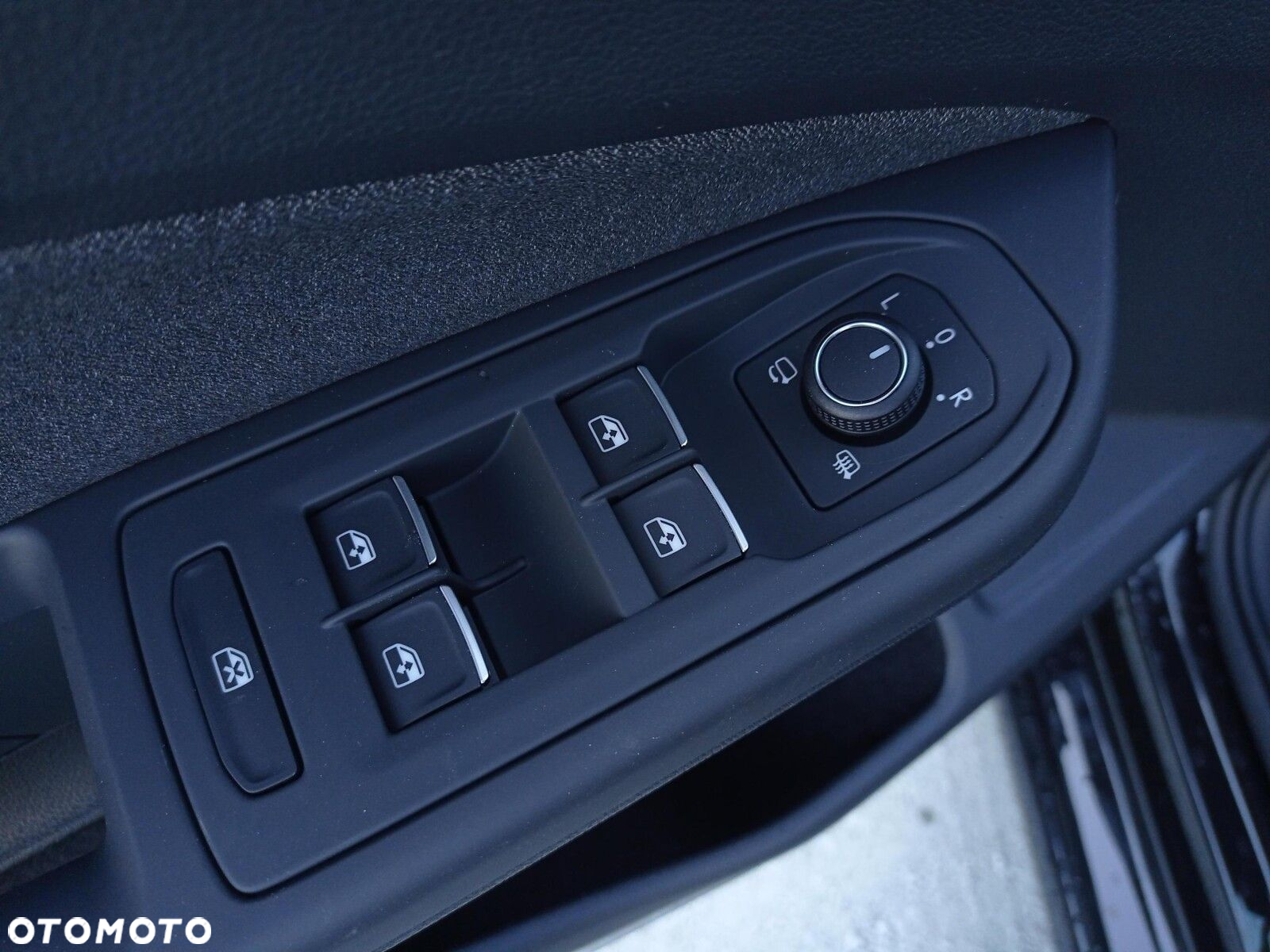 Volkswagen Golf VIII 1.5 TSI Life Plus - 22