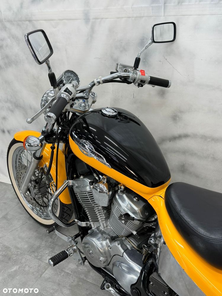 Honda VT - 9