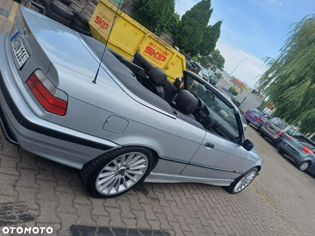 BMW Seria 3 318i Cabriolet - 17