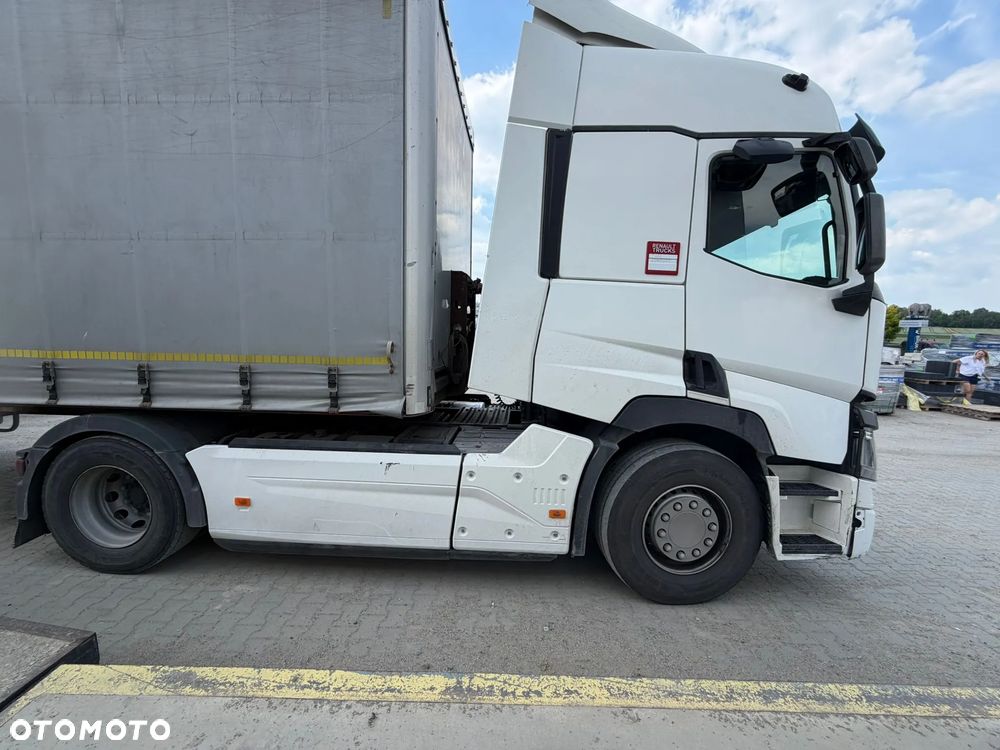 Renault T480 - 4