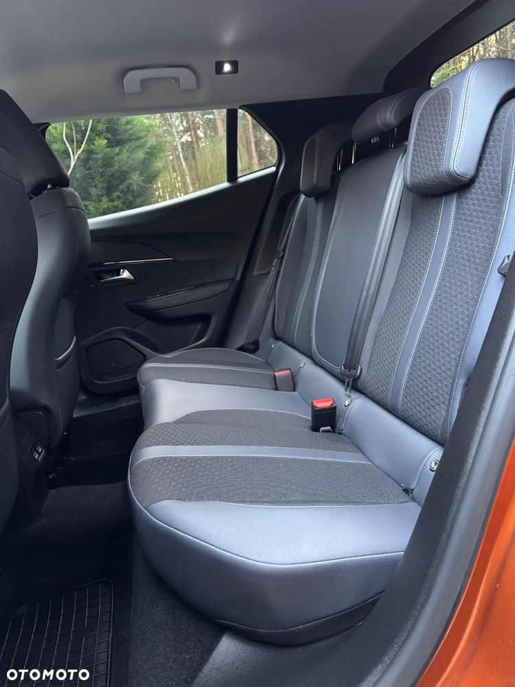 Peugeot 2008 1.2 PureTech Allure S&S - 16