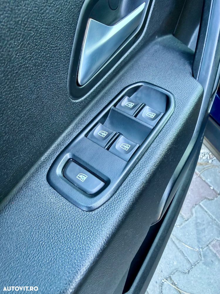 Dacia Duster 1.5 Blue dCi 4WD Comfort - 11