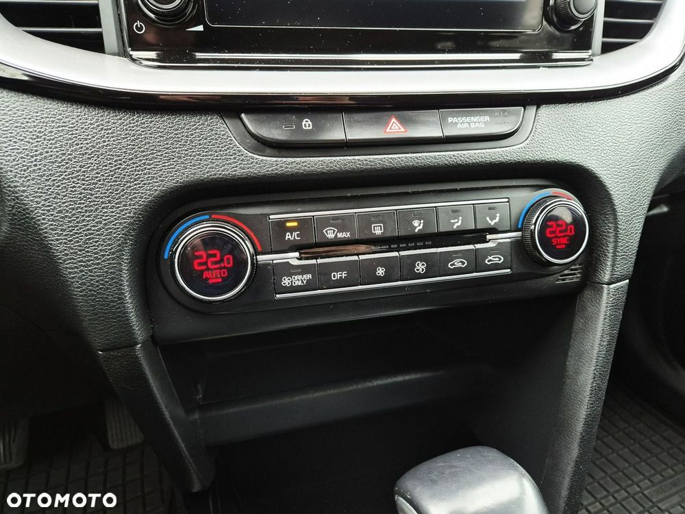 Kia Ceed 1.6 GDI PHEV L Business Line DCT - 23