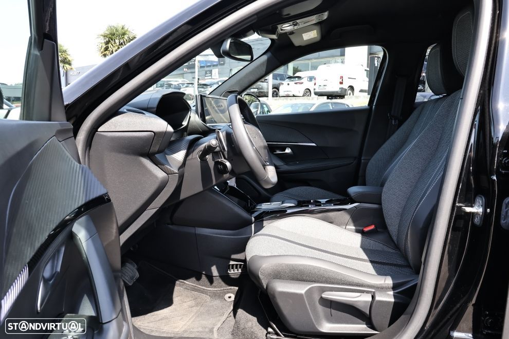 Peugeot 2008 1.2 Hybrid Allure e-DCS6 - 15