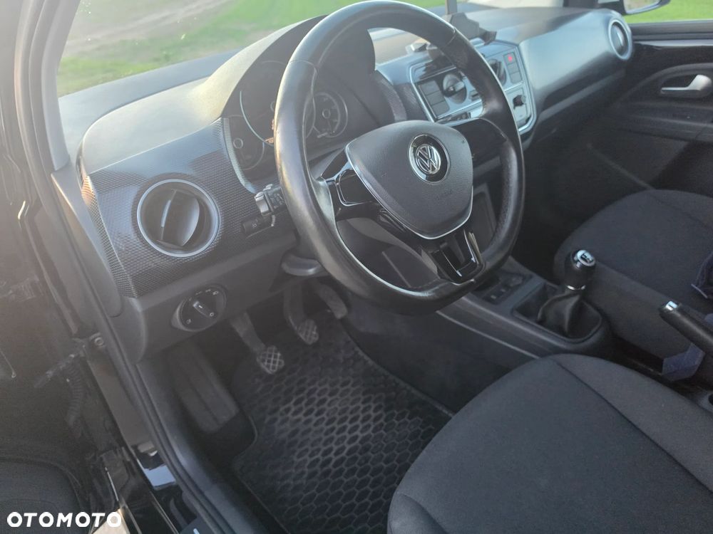 Volkswagen up! (BlueMotion Technology) high - 13