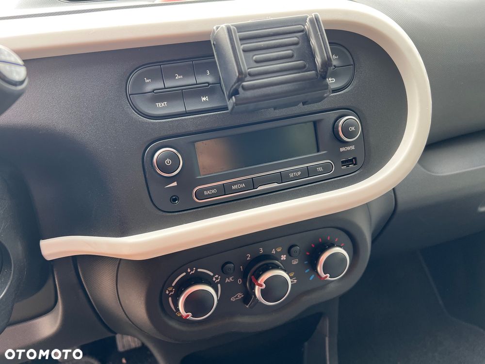 Renault Twingo SCe 70 Experience - 24