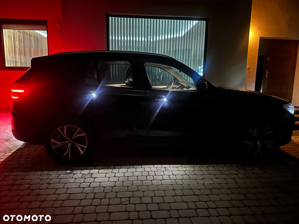BMW X3 sDrive18d - 32