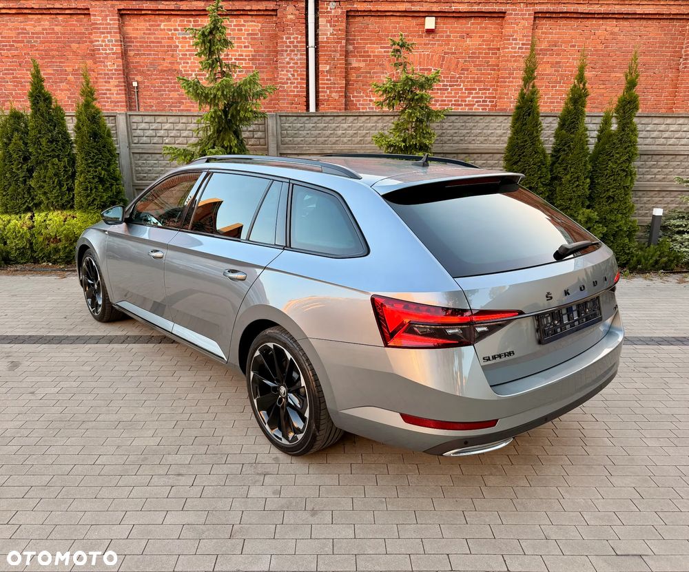 Skoda Superb 2.0 TDI SCR 4x4 Sportline DSG - 3